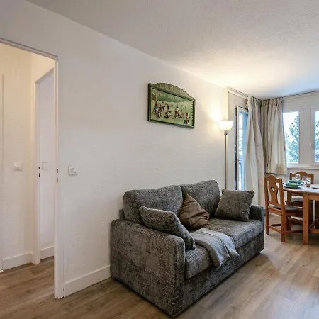 Skis Aux Pieds Avec Parking Couvert Et Wifi Au Coeur De - Fr-1-694-259 Apartment *